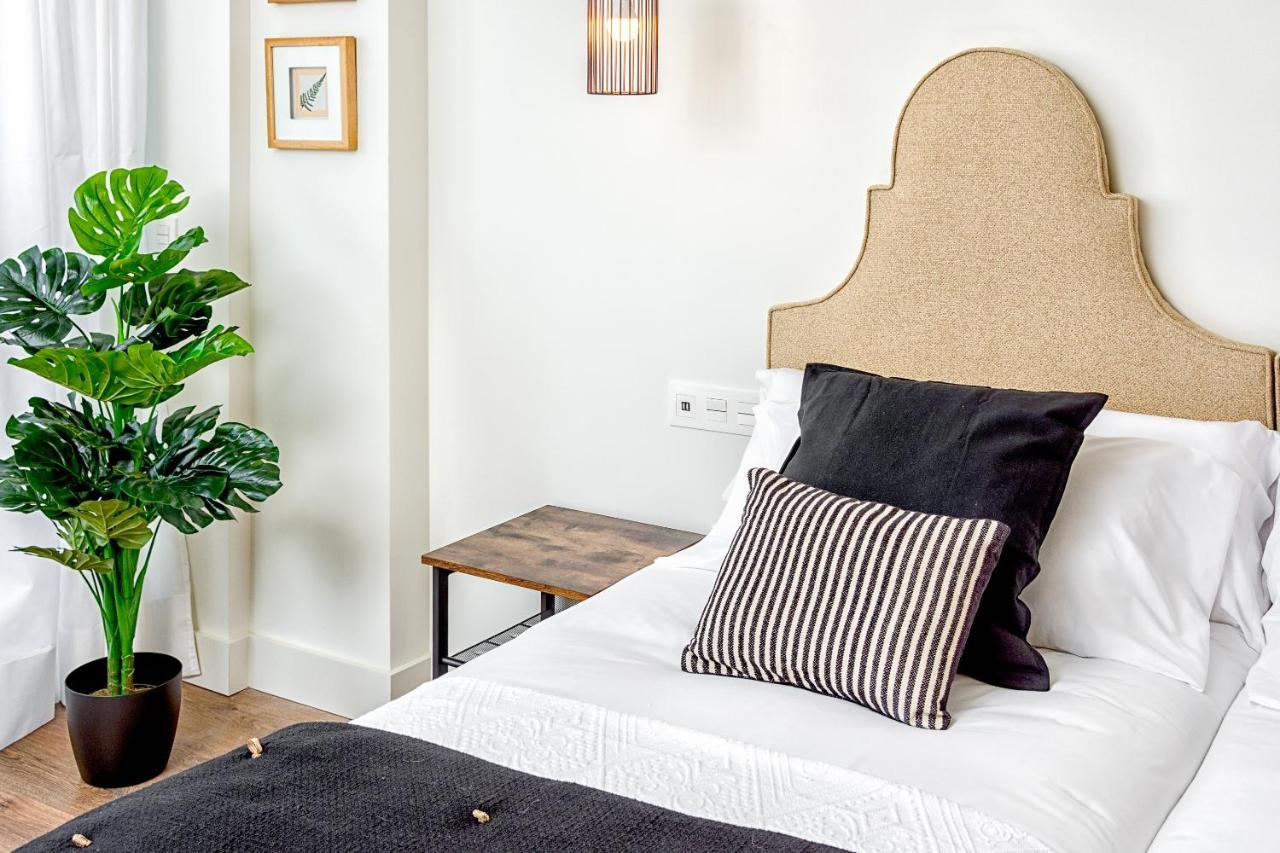 Iloftmalaga Atico Plaza Del Teatro Apartment Luaran gambar